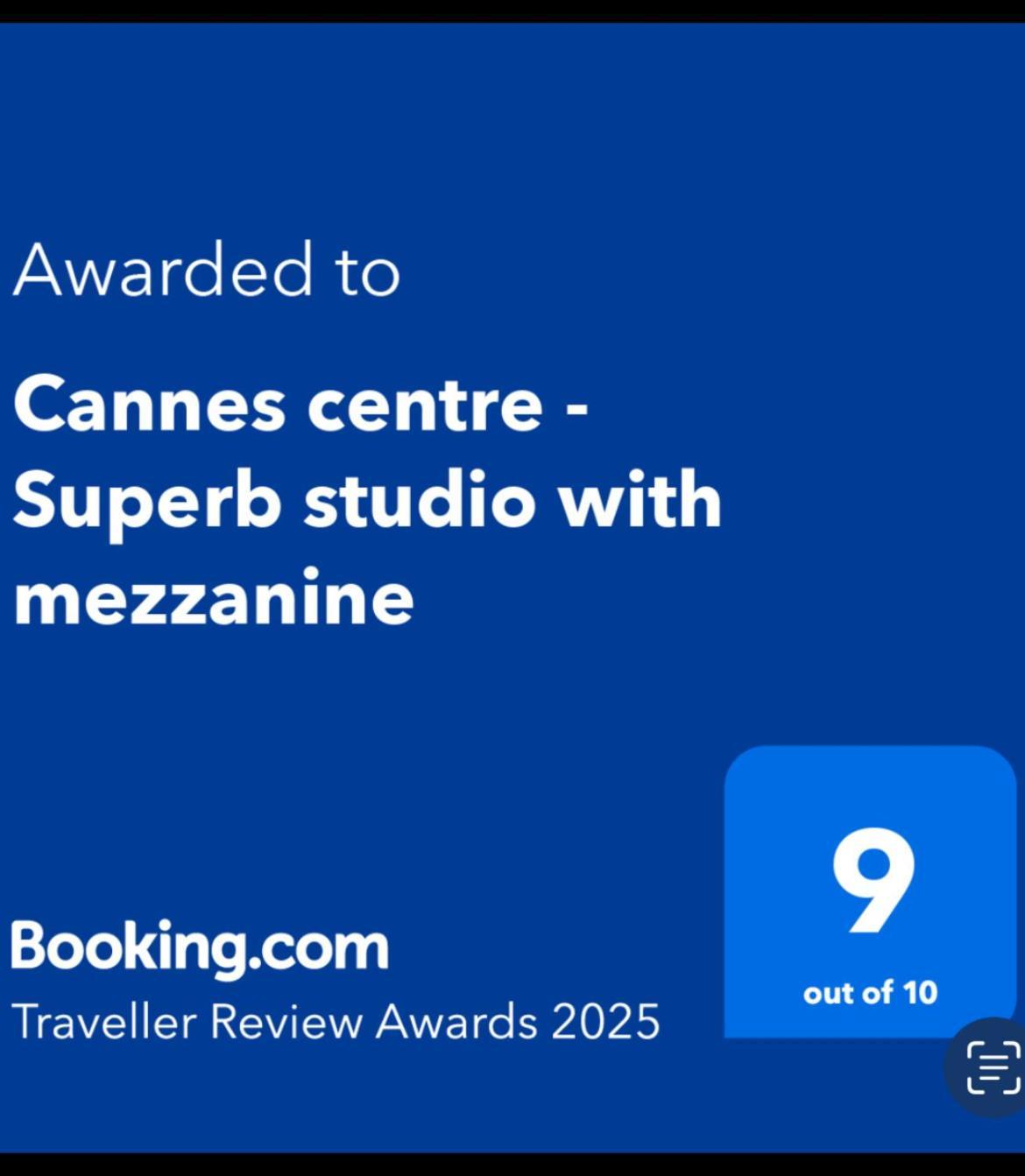 Centre - Superb With Mezzanine Apartment *